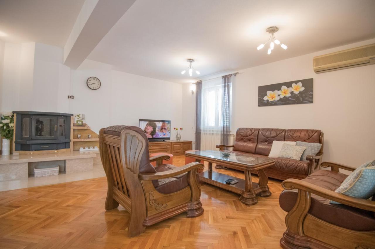 Grubine Villa Glorija מראה חיצוני תמונה
